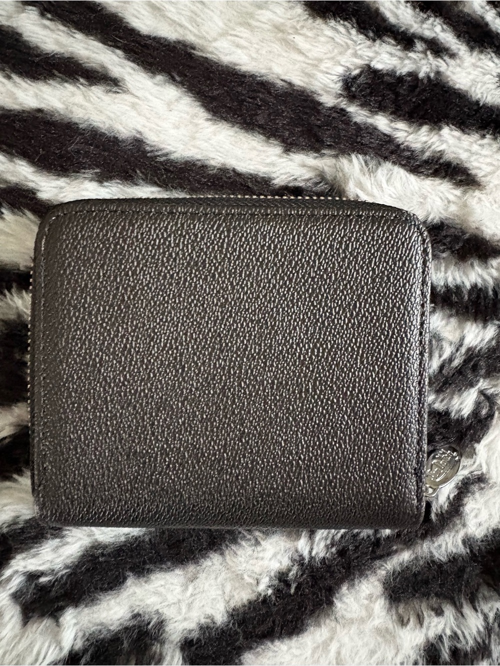 pink VonDutch wallet - Picture 3 of 7